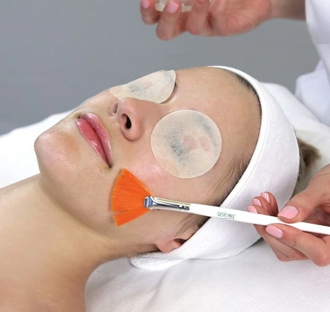 التقشير الكيميائي في الرياض