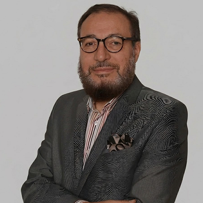 الدكتور جمال الديب